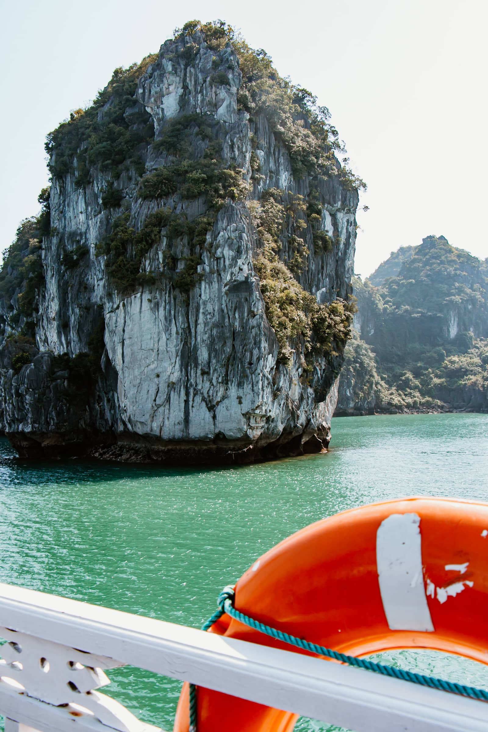 Halong Bucht Karstfelsen Vietnam