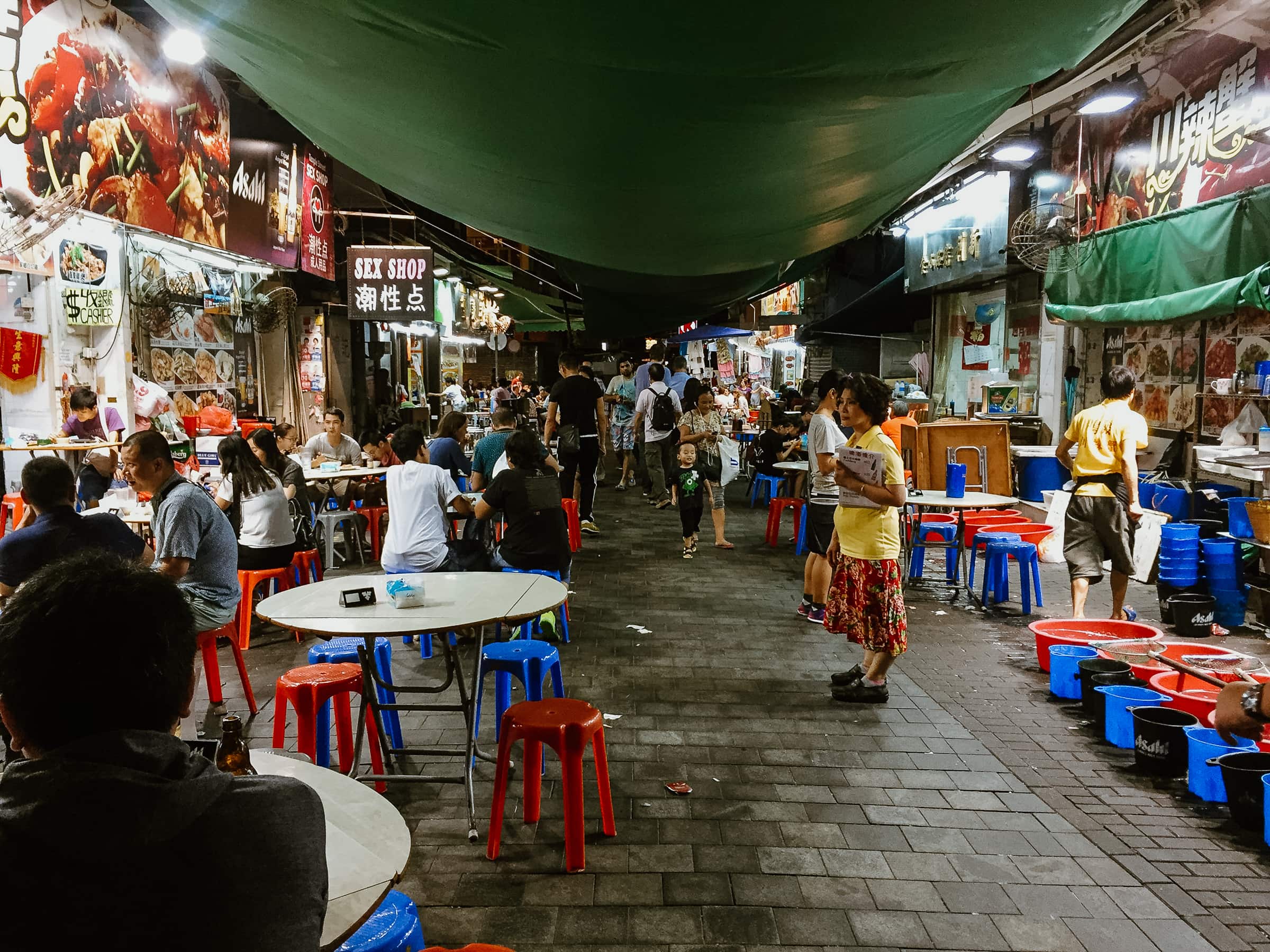 Restaurant at night market in Temple Street, Hongkong