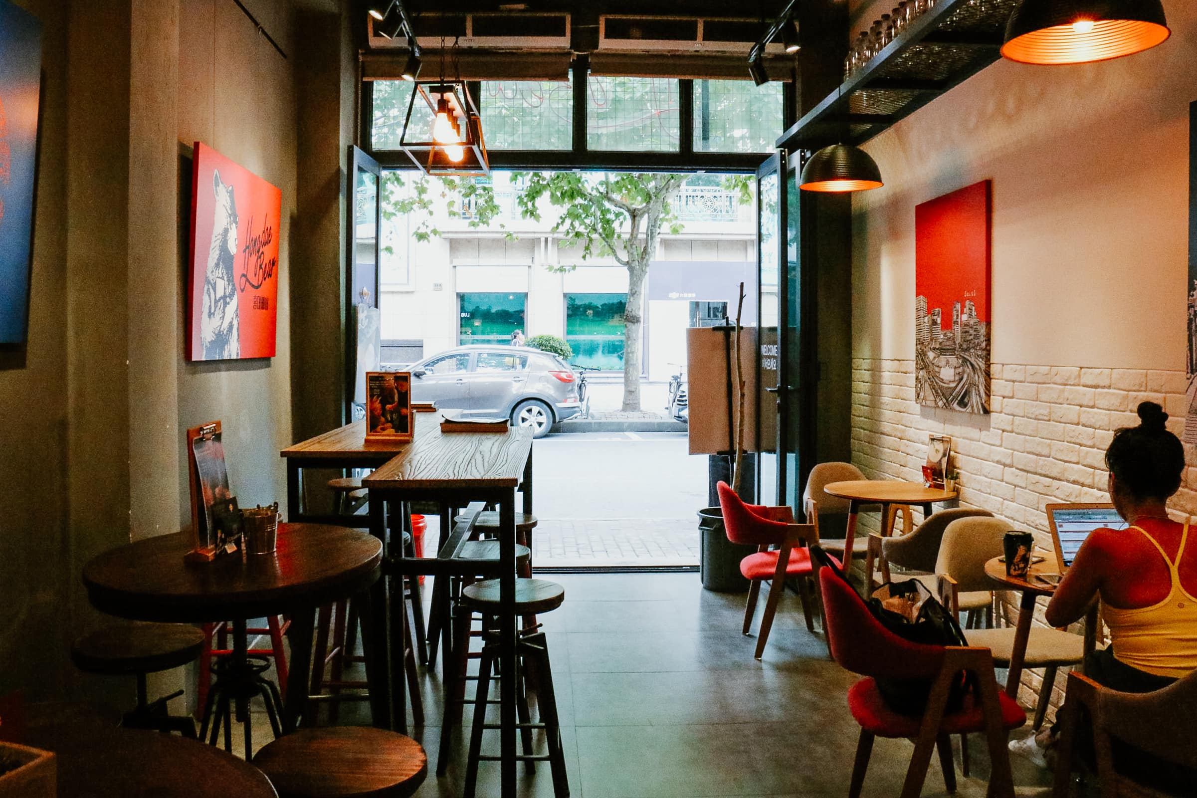 hongdae bear cafe shanghai