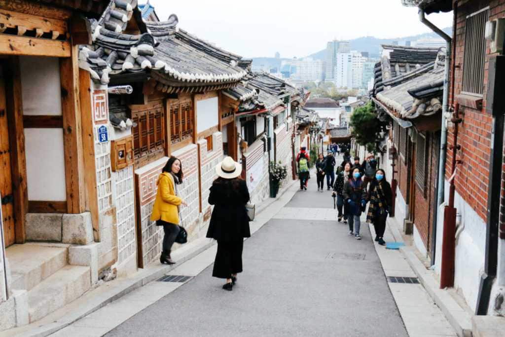 Downhill view, Bukchon Hanok Village, Seoul, Korea