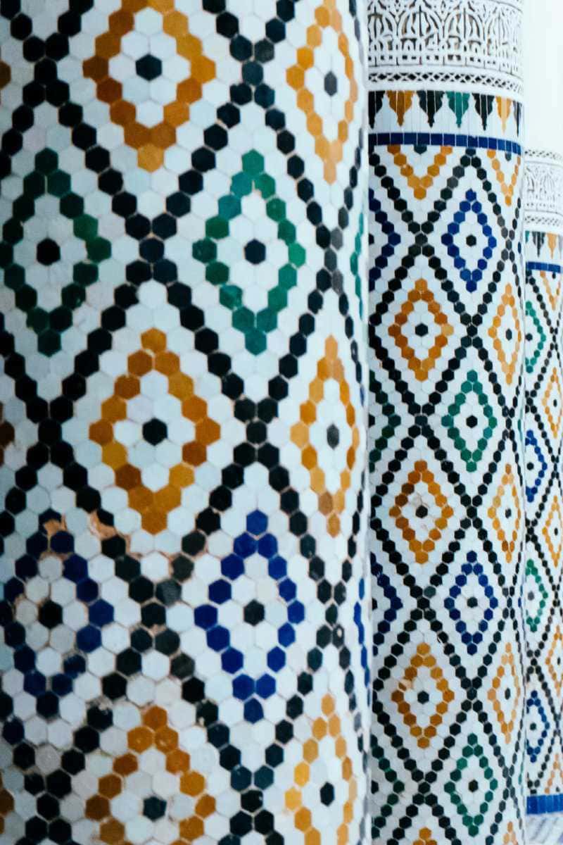 zwei Säulen mit Mosaik Musée de Marrakech