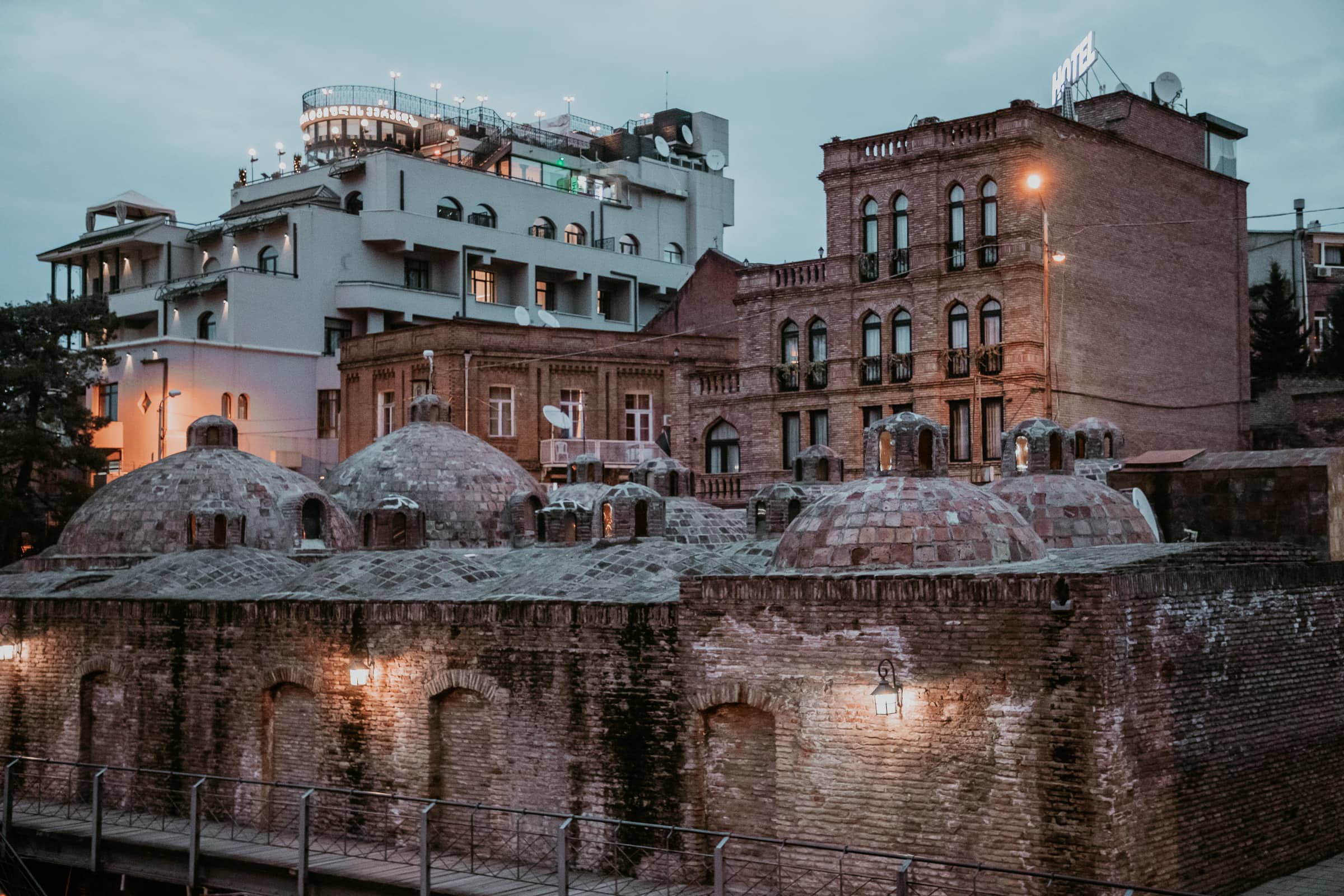 Tiflis Sehenswürdigkeiten Abanotubani Schwefelbäder