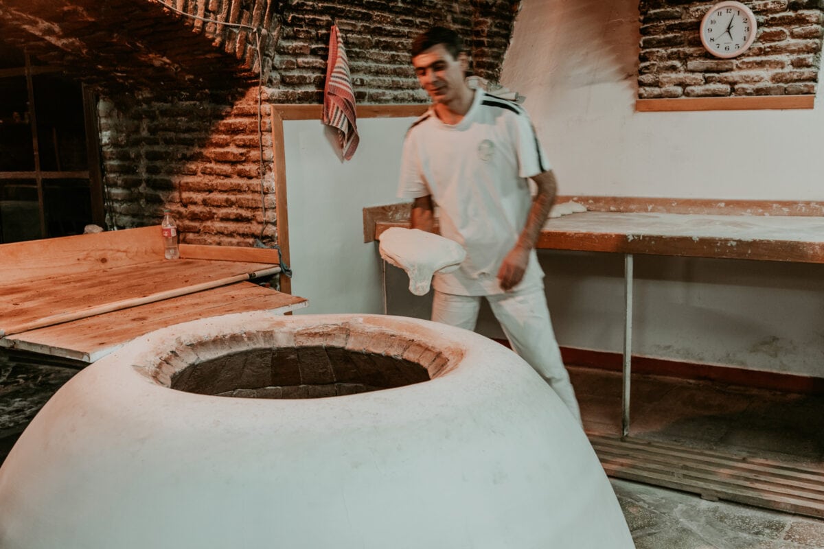 Tiflis Sehenswürdigkeiten Bäckerei Steinofen