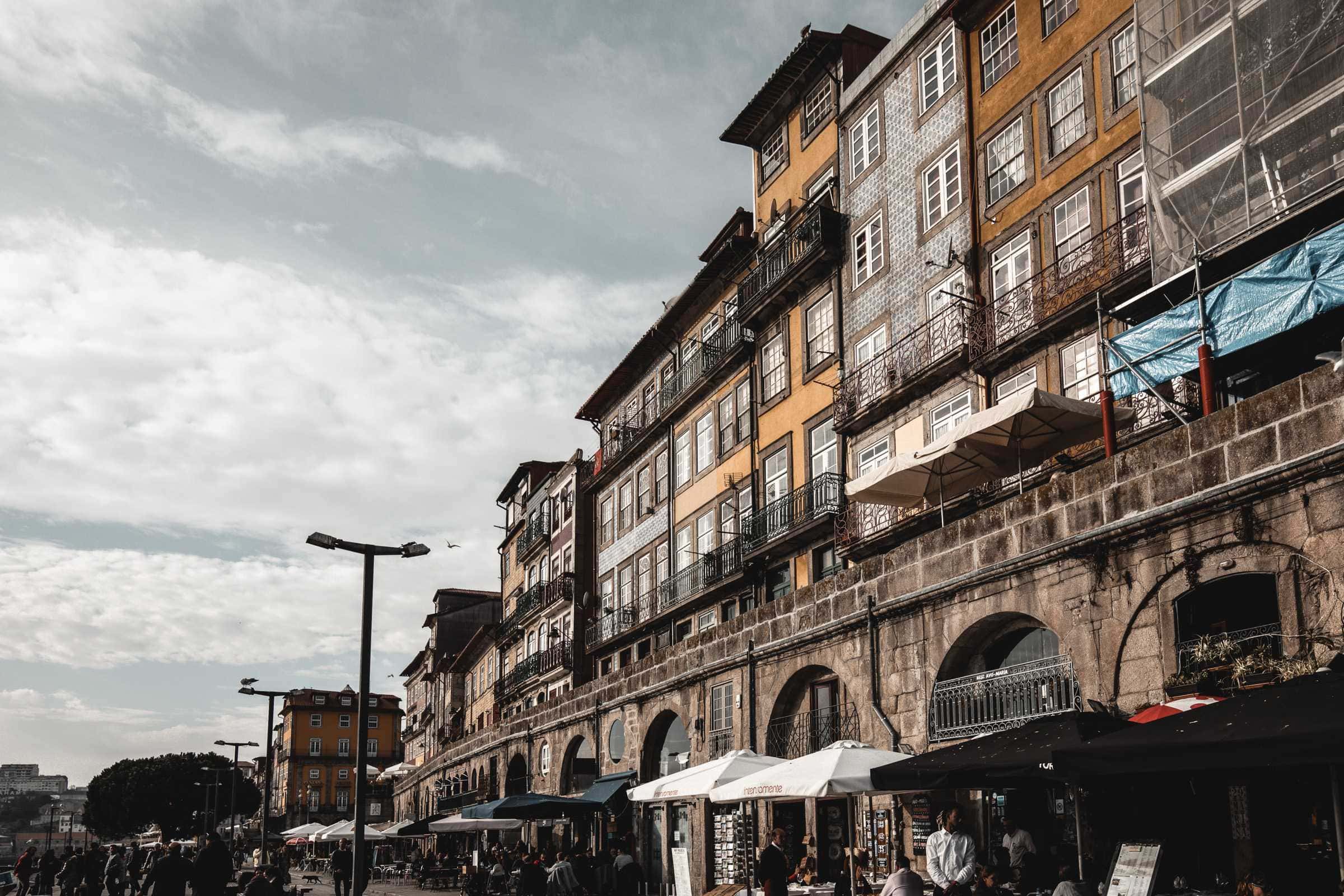 Porto Sehenswürdigkeiten Cais de Ribeira am Douro