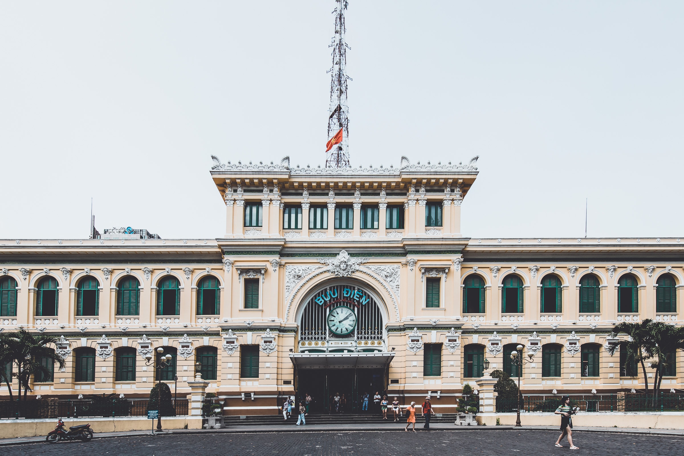 Places of interest in Saigon Main Post Office