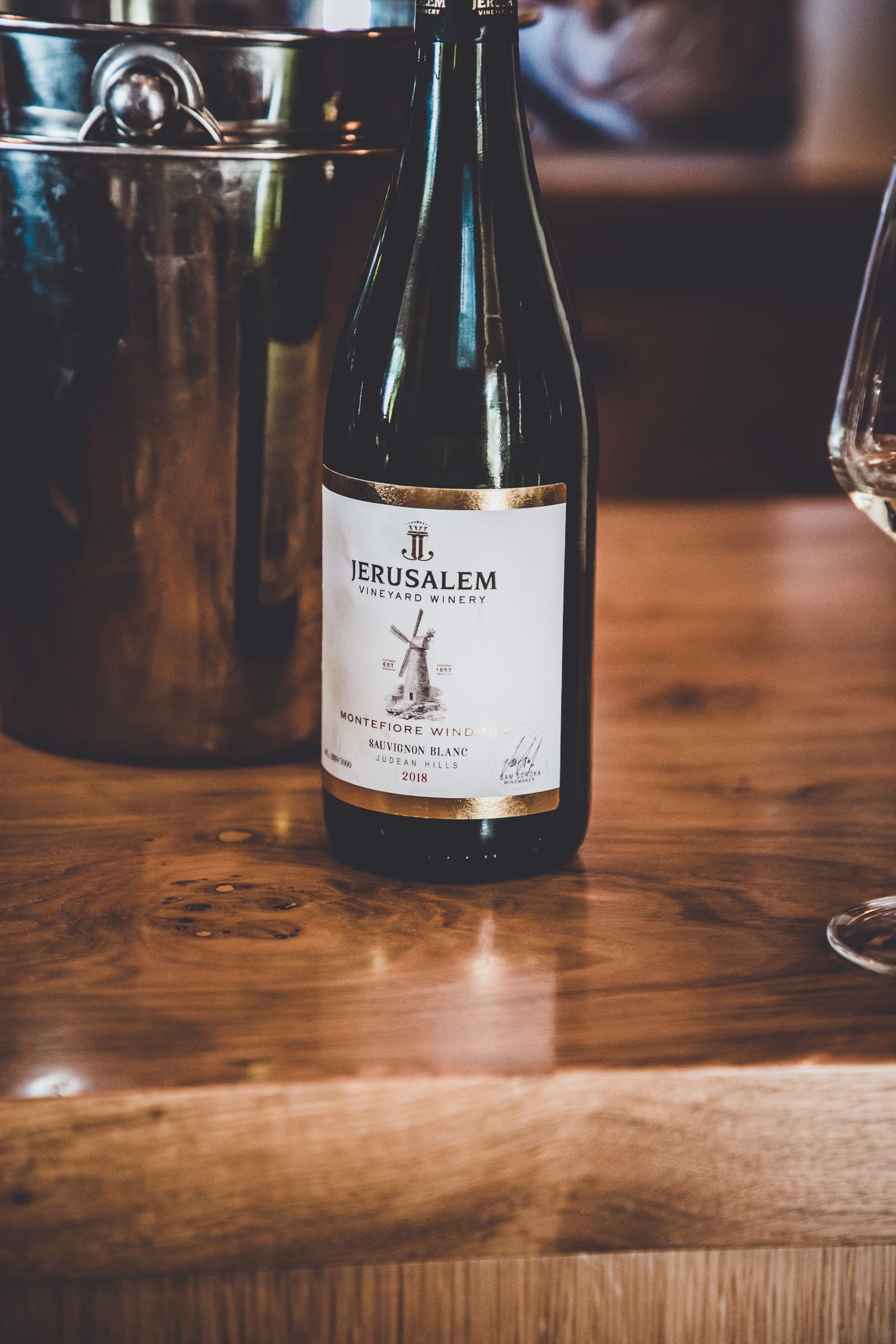 Weinprobe Jerusalem Israel Wein Weingut Weinflasche Jerusalem Vineyard Winery