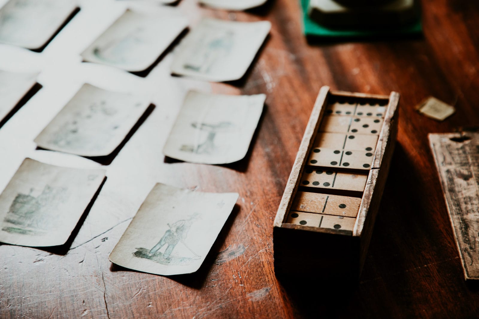 Springfield Illinois Old State Capitol Tisch mit Domino und Spielkarten