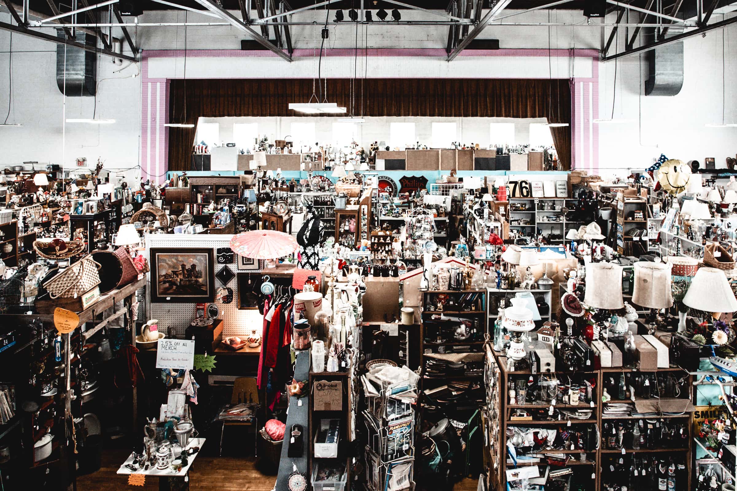 pink elephant antiques mall livingston illinois