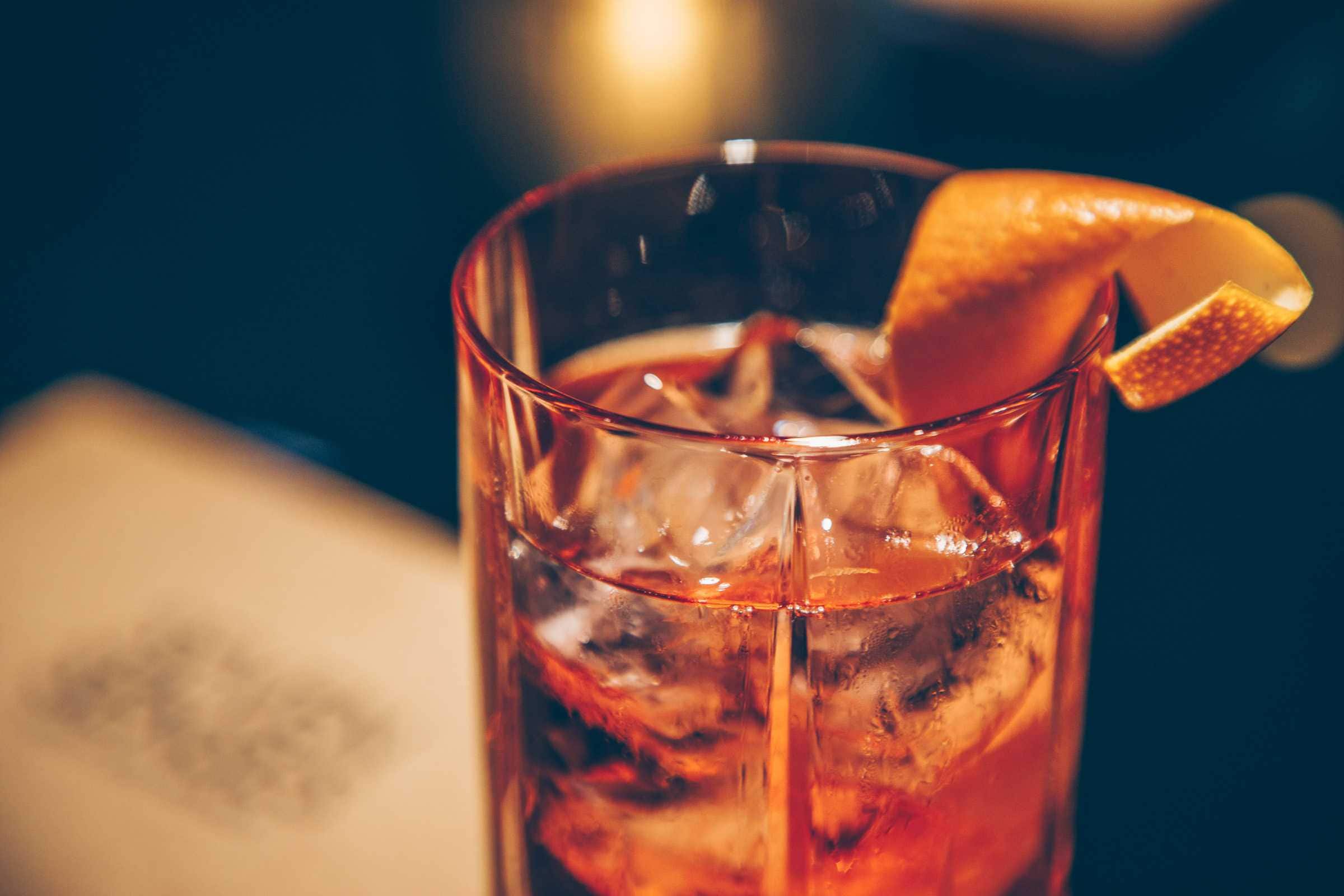 Airone Spritz mit Orangenschale