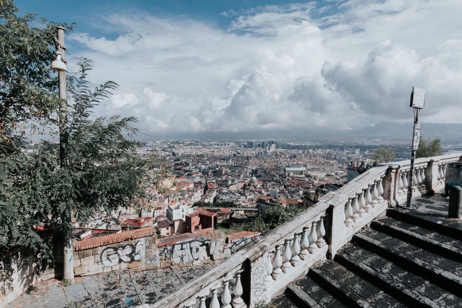 Neapel Sehenswürdigkeiten Aussicht Castell Sant Elmo Vomero