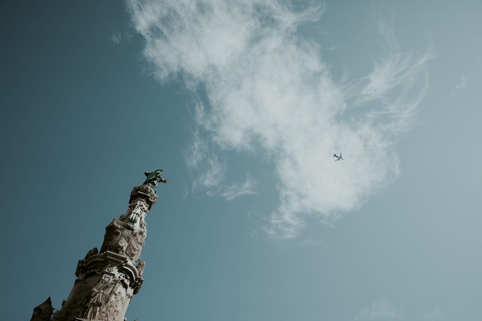 Neapel Sehenswürdigkeiten Altstadt Statue