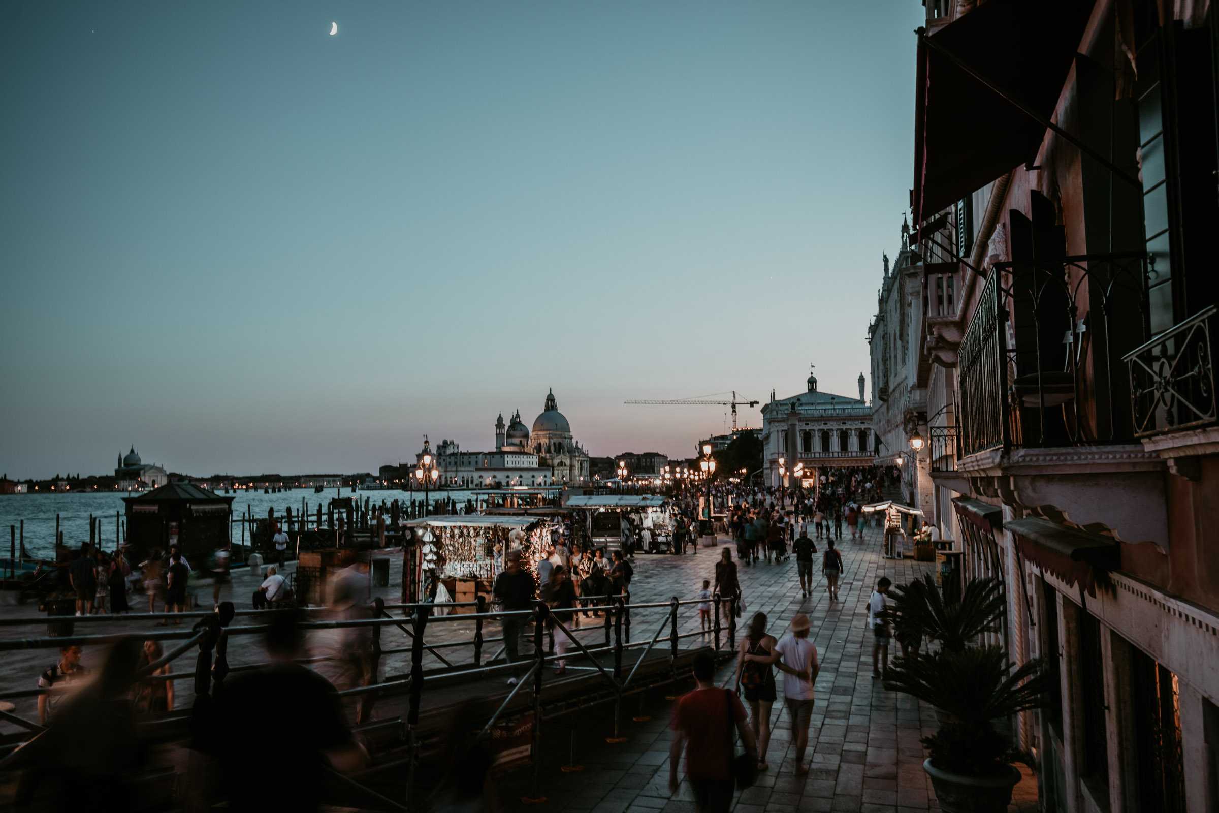 San Marco Promenade Nacht