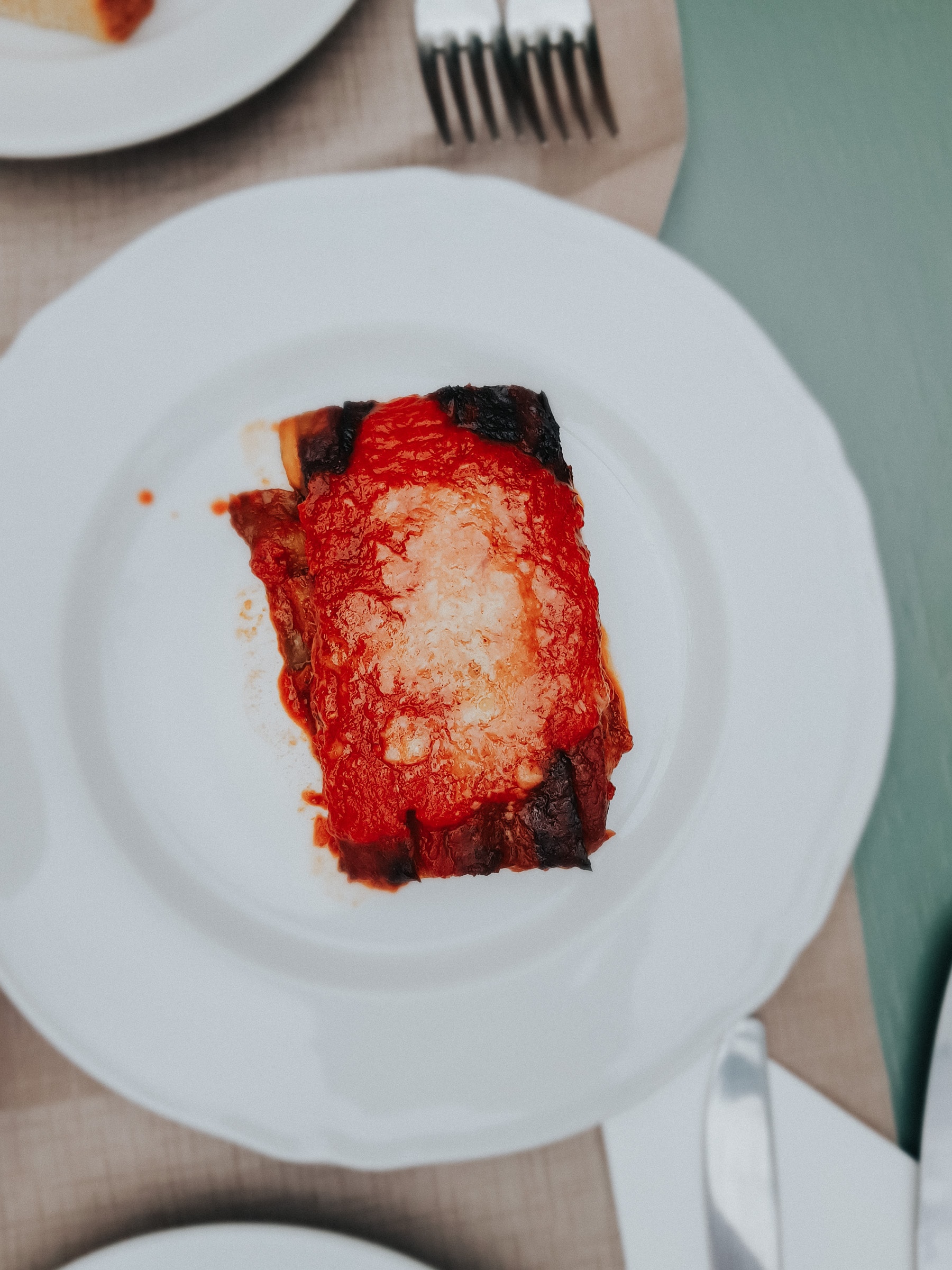 Capri Restaurant Überbackene Auberginen