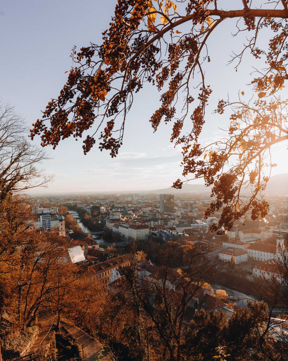 Schlossberg Graz Herbst Sonnenuntergang