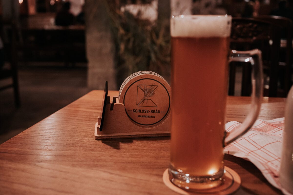 Bier im Schlossbräu Mariakirchen
