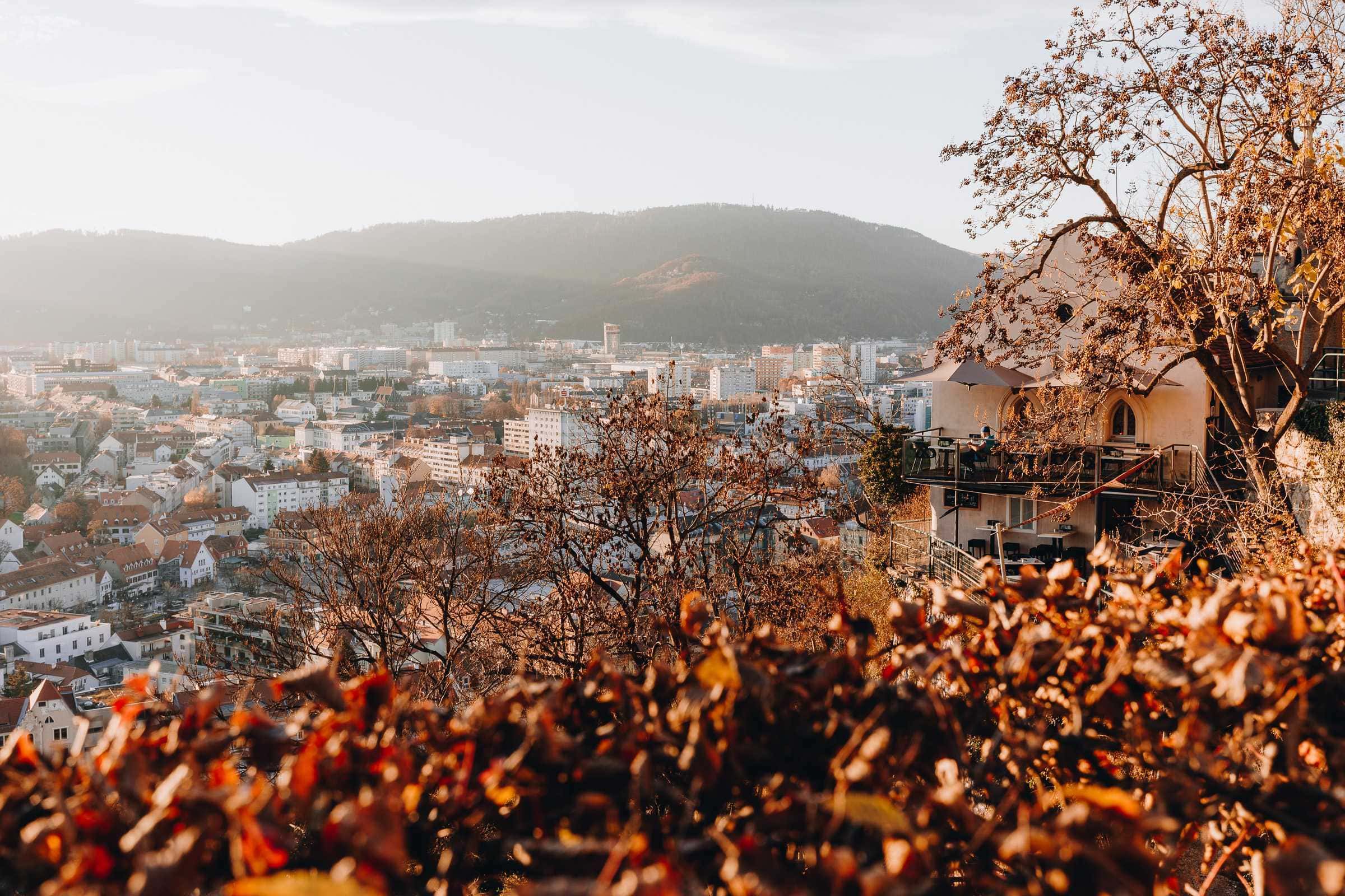 Starcke Haus Schlossberg Graz Herbst