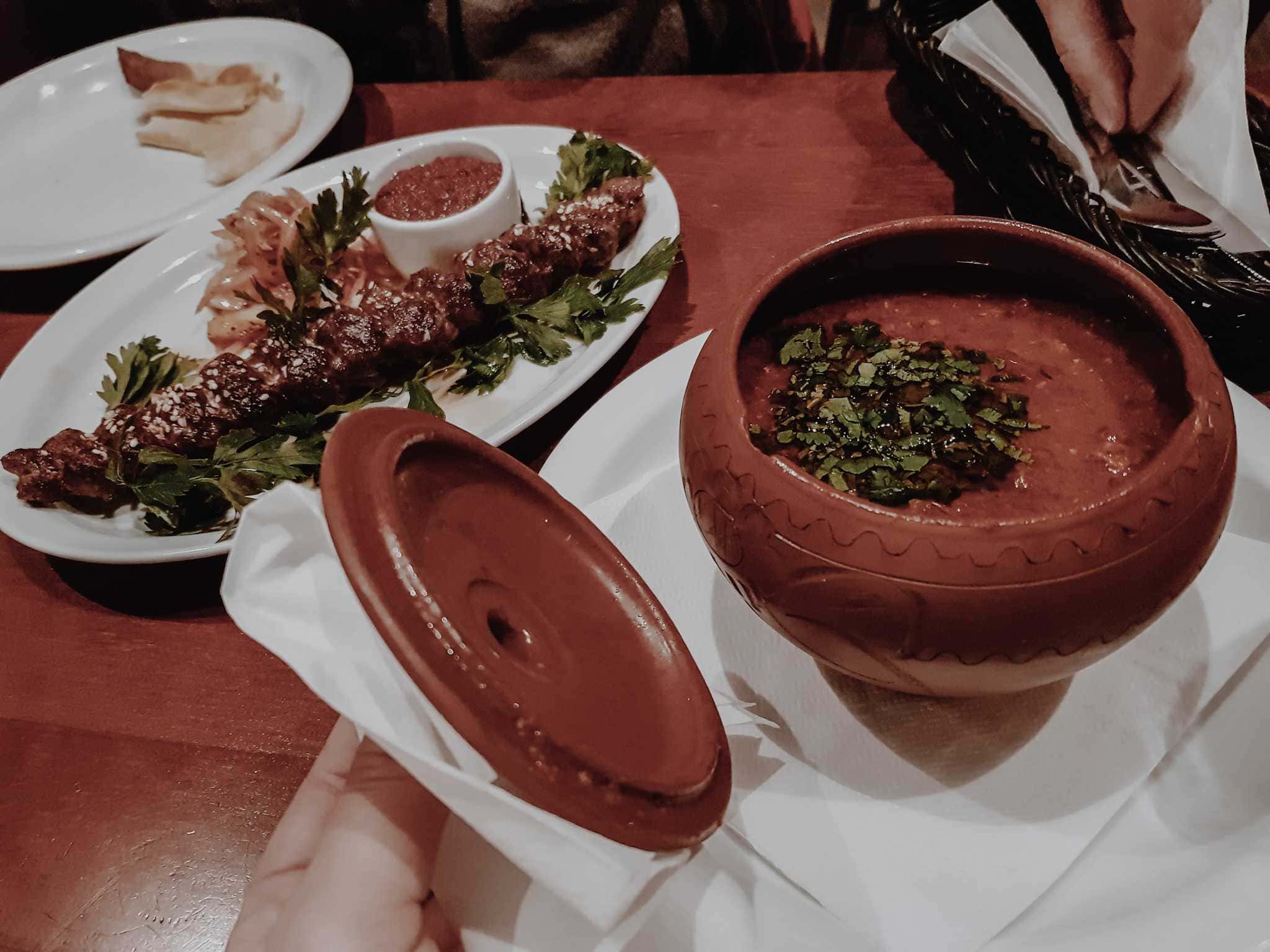 Breslau Sehenswürdigkeiten Georgisches Restaurant Essen