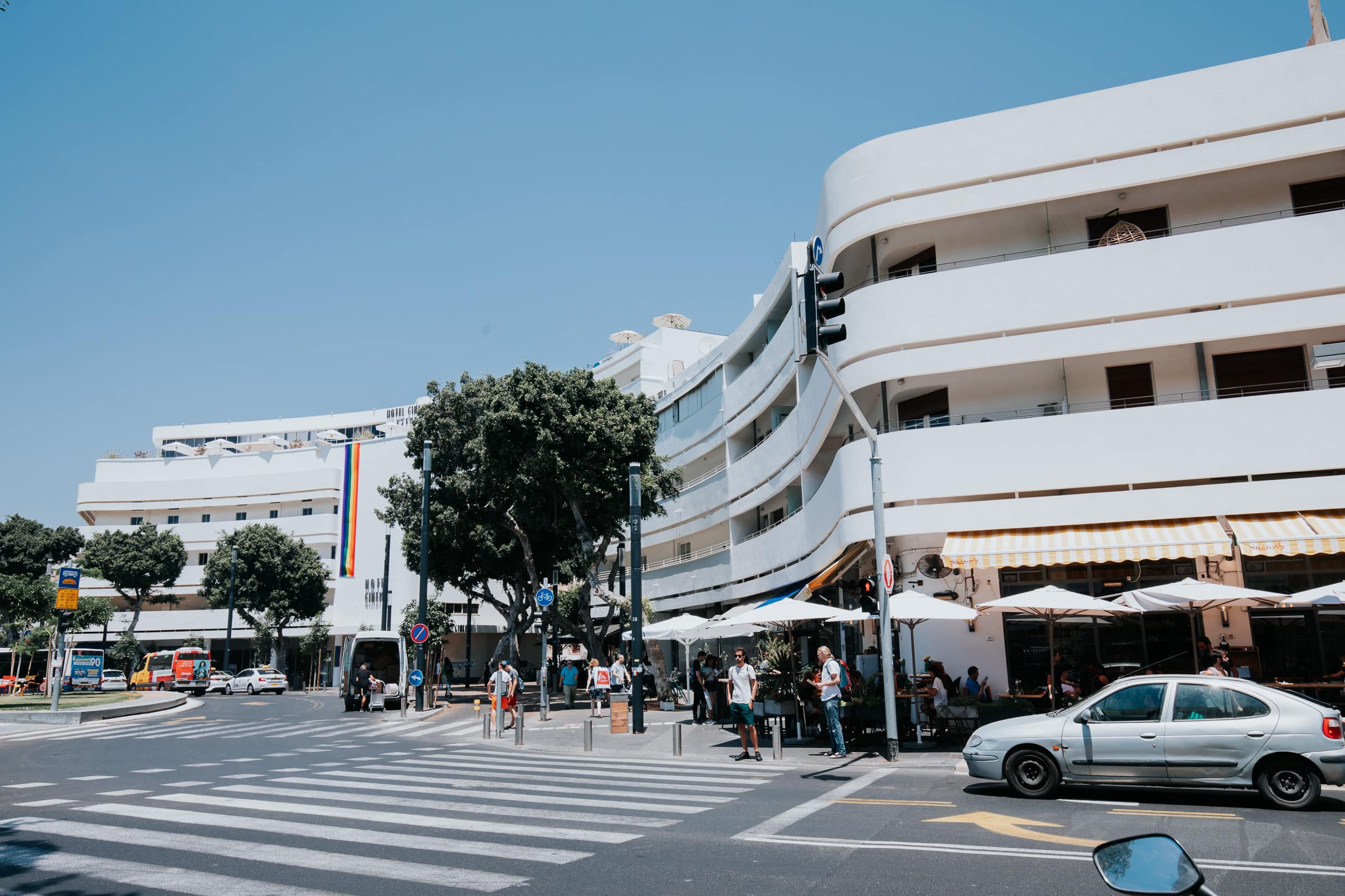 Tel Aviv Sehenswürdigkeiten Dizengoff Square Bauhaus