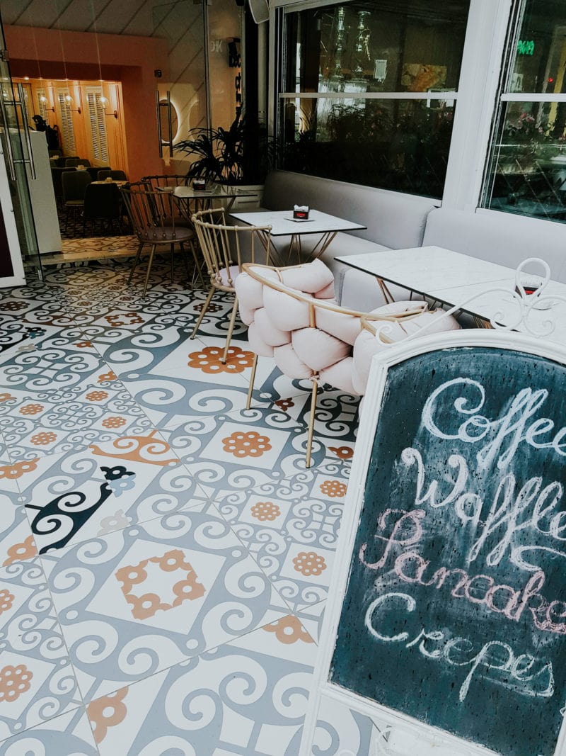 Café in Tirana Blloku