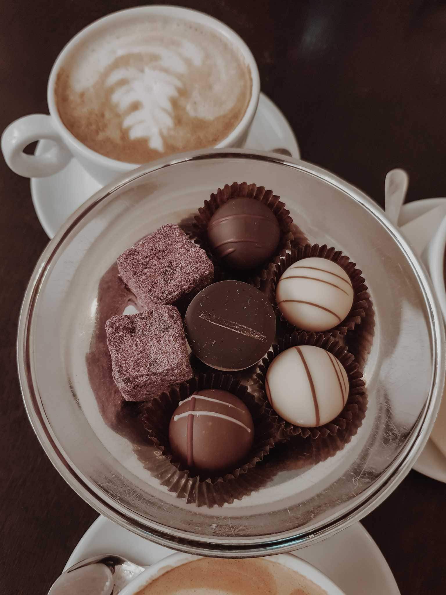 Breslau Sehenswürdigkeiten Pralinen und Café in Kaffeehaus in Breslau