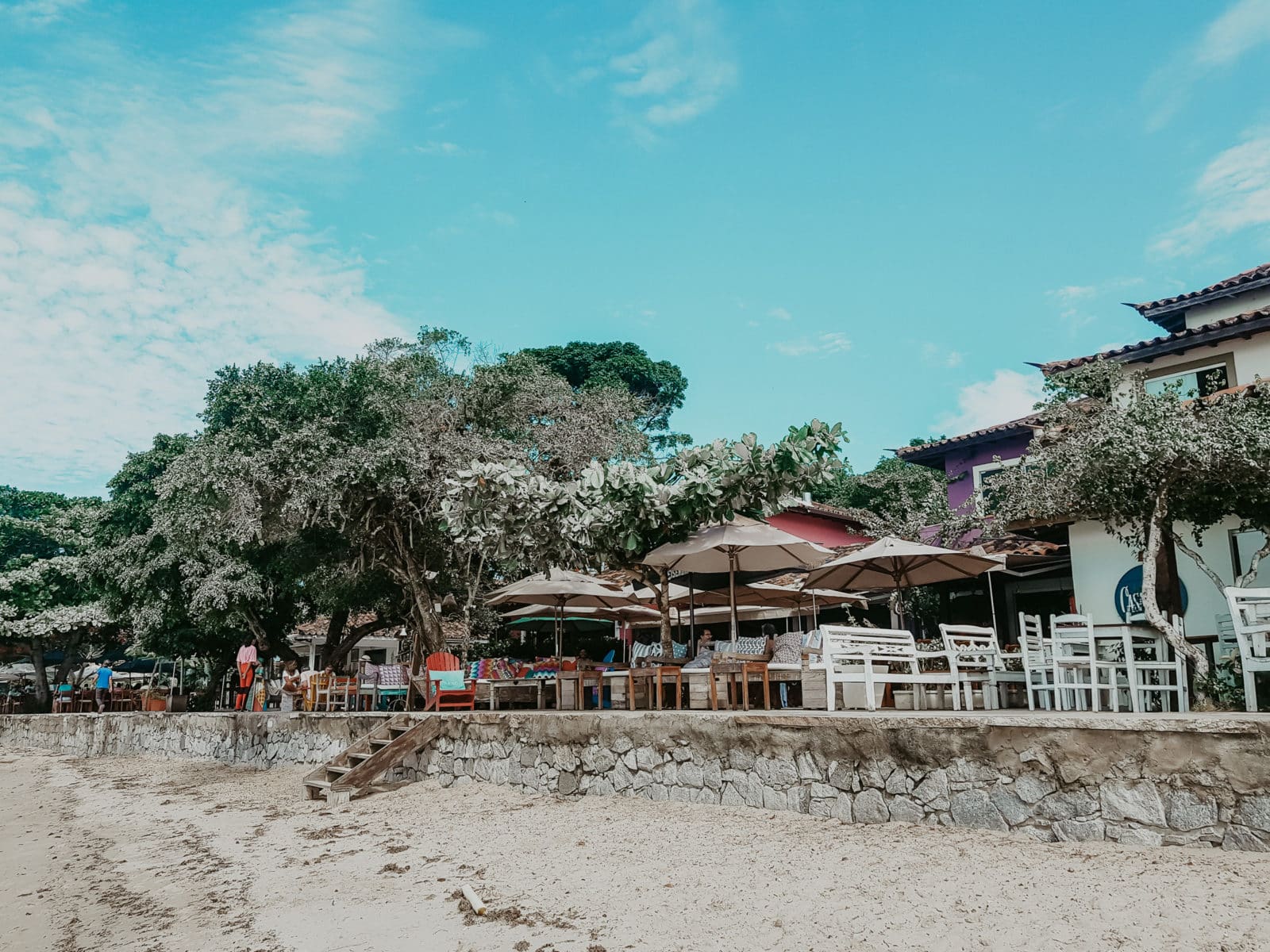 Buzíos Praia de Manguinhos Bars am Strand
