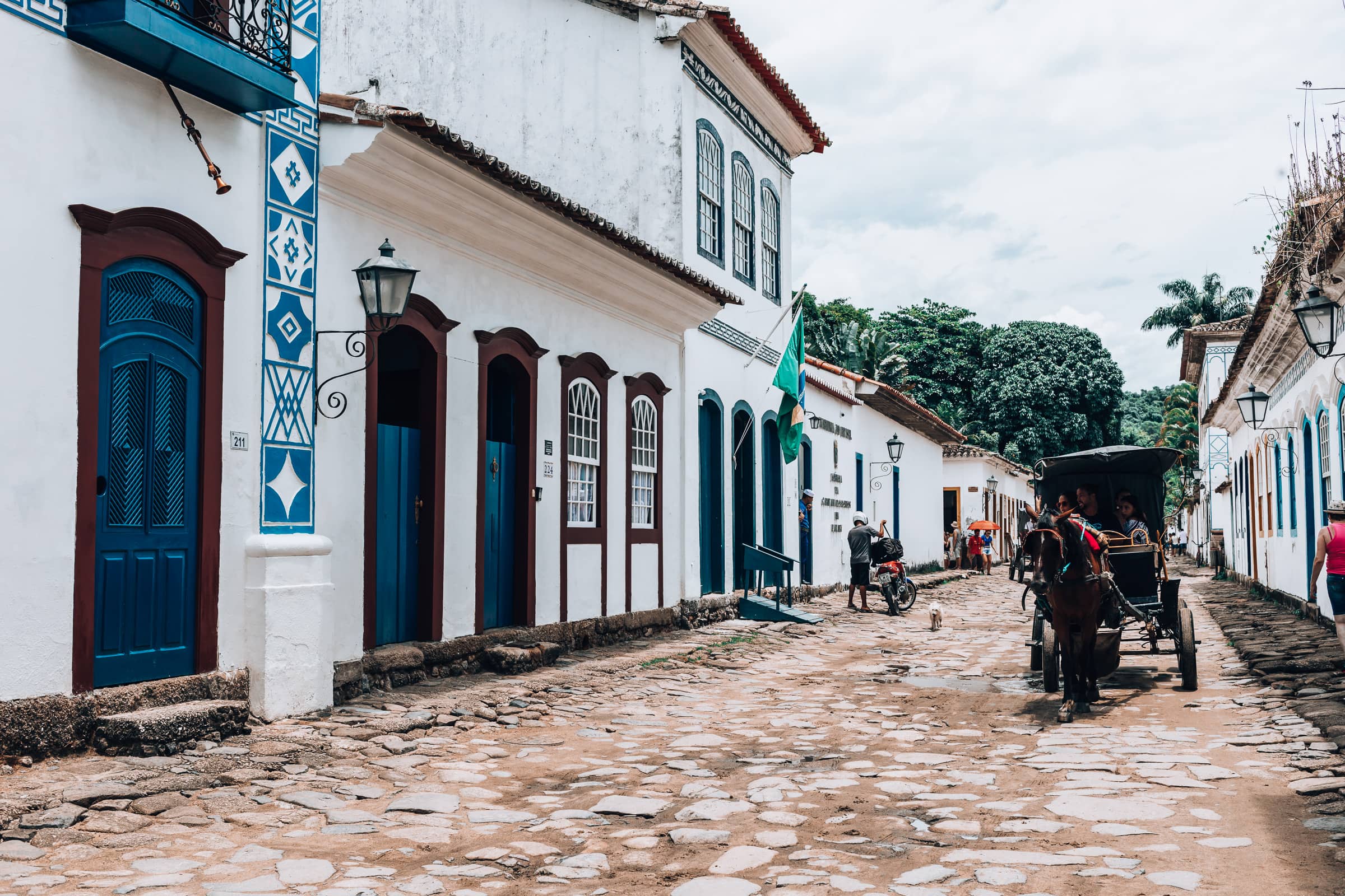 Pferdekutsche in der Altstadt von Paraty