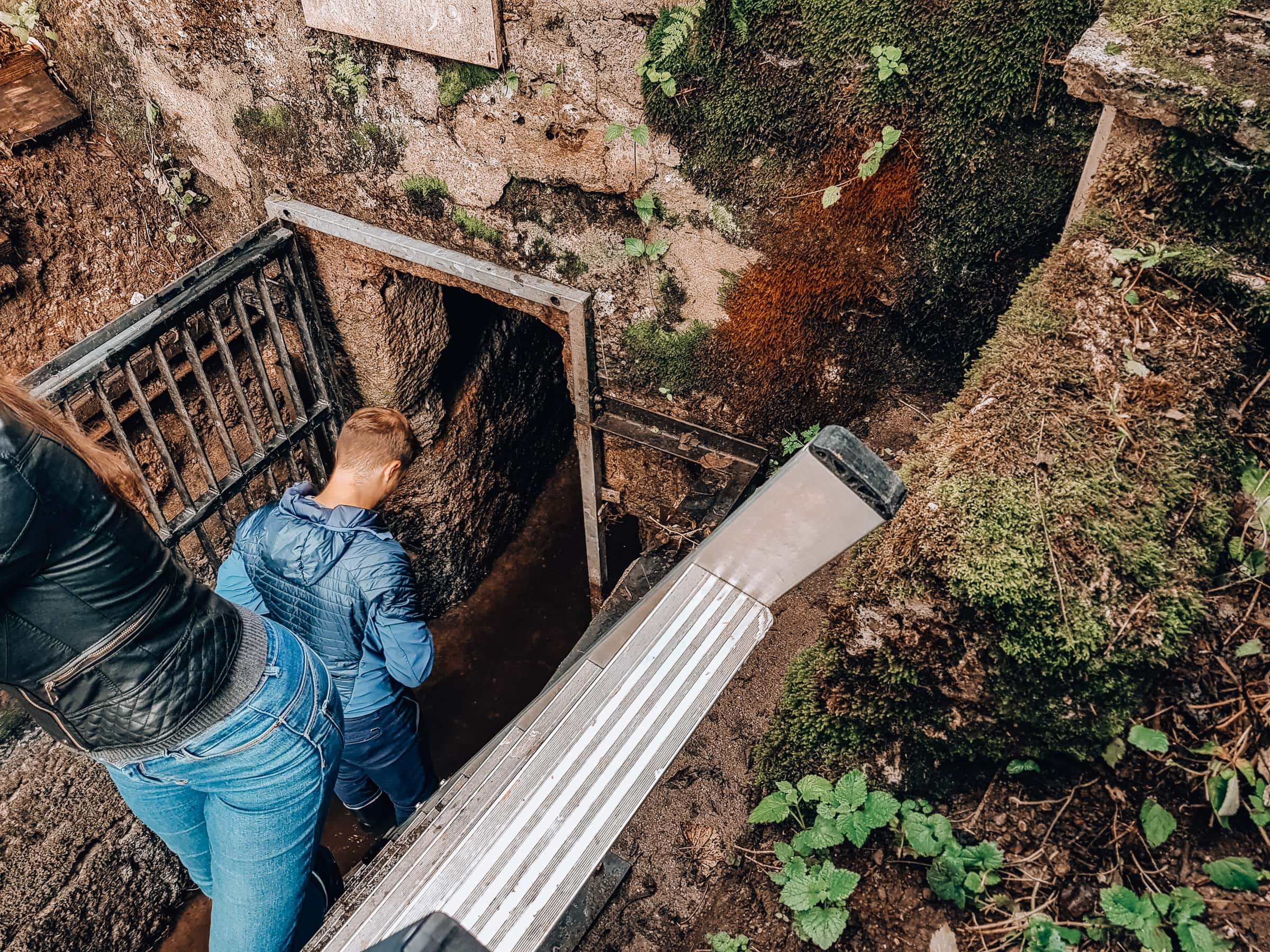 Salzburg Sehenswürdigkeiten Eingang des Stiftsarmstollen