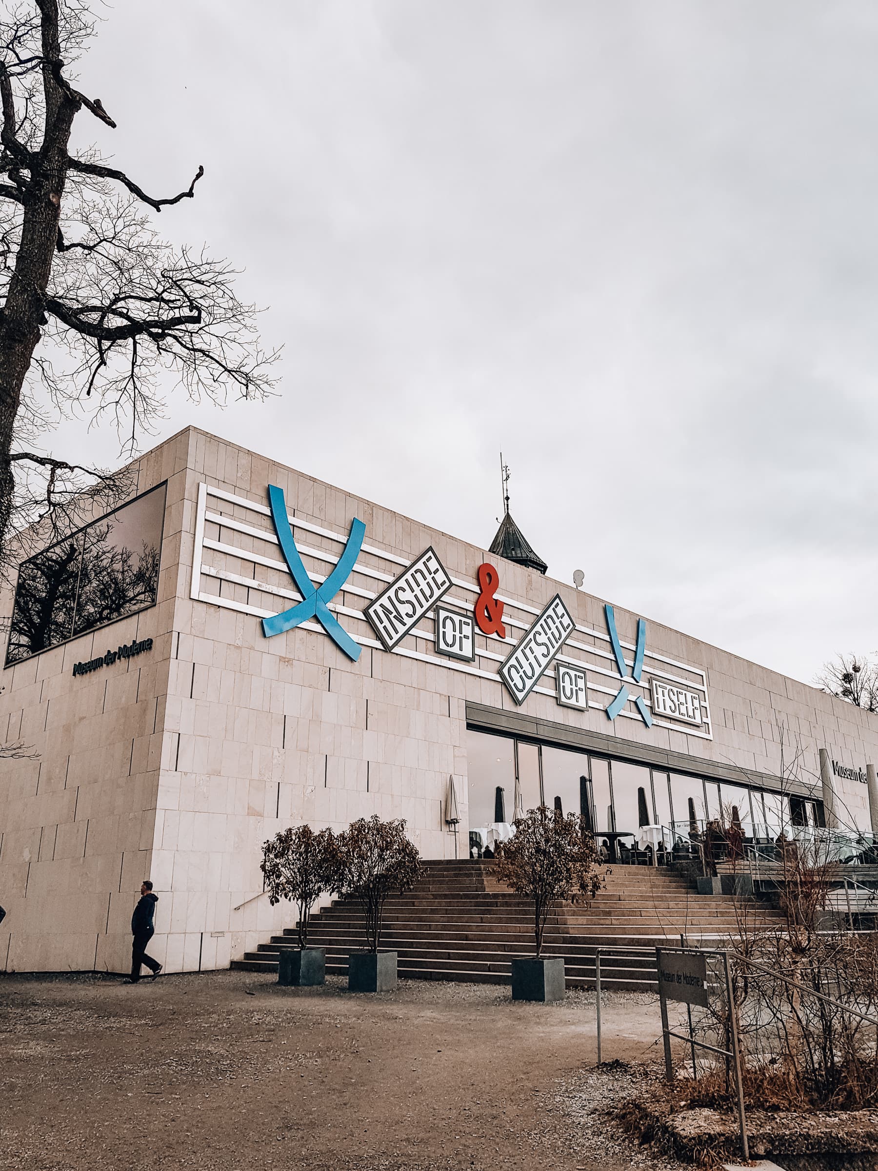 Salzburg Sehenswürdigkeiten Museum der Moderne auf dem Mönchsberg in Salzburg