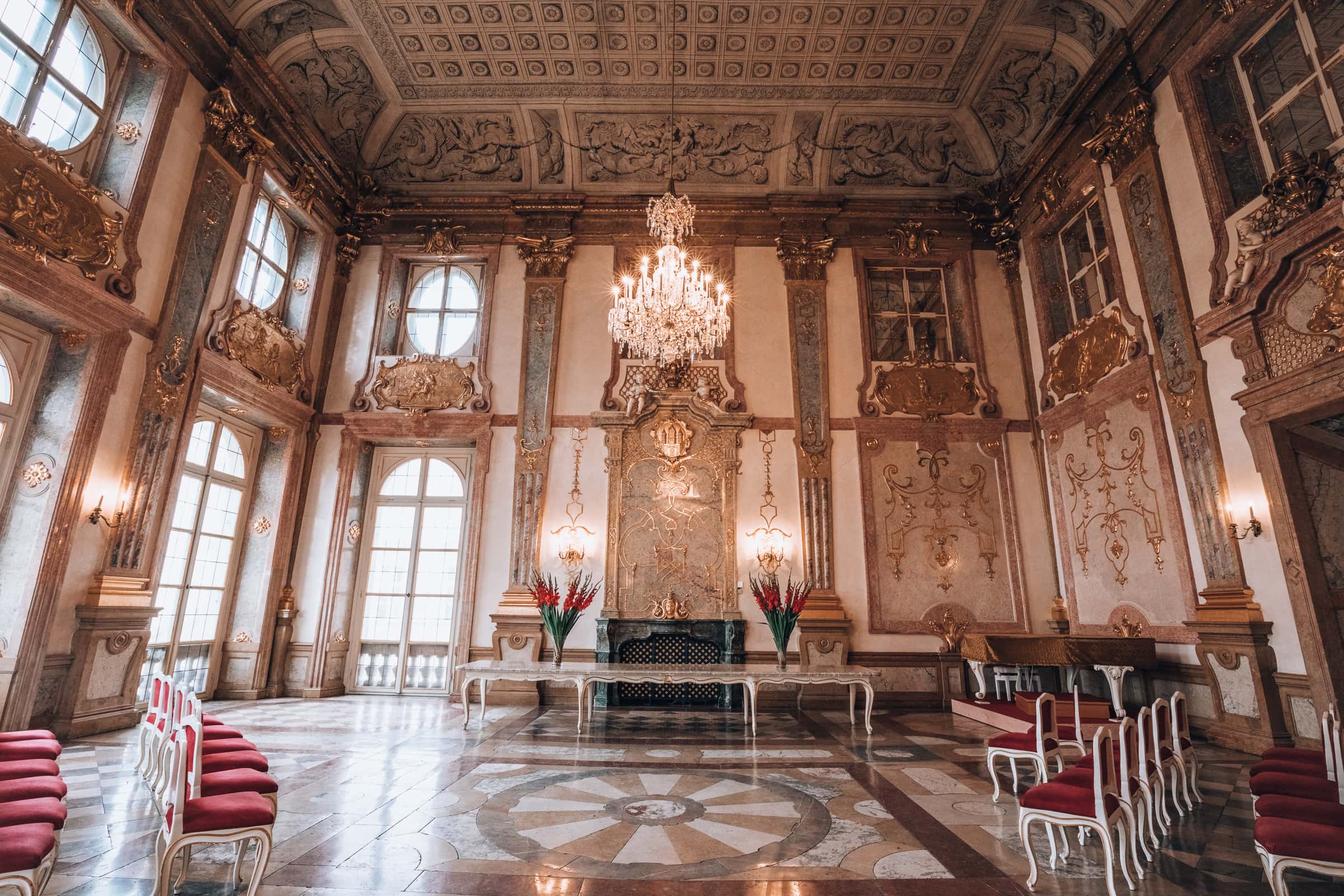 Salzburg Sehenswürdigkeiten Schloss Mirabell Marmorsaal