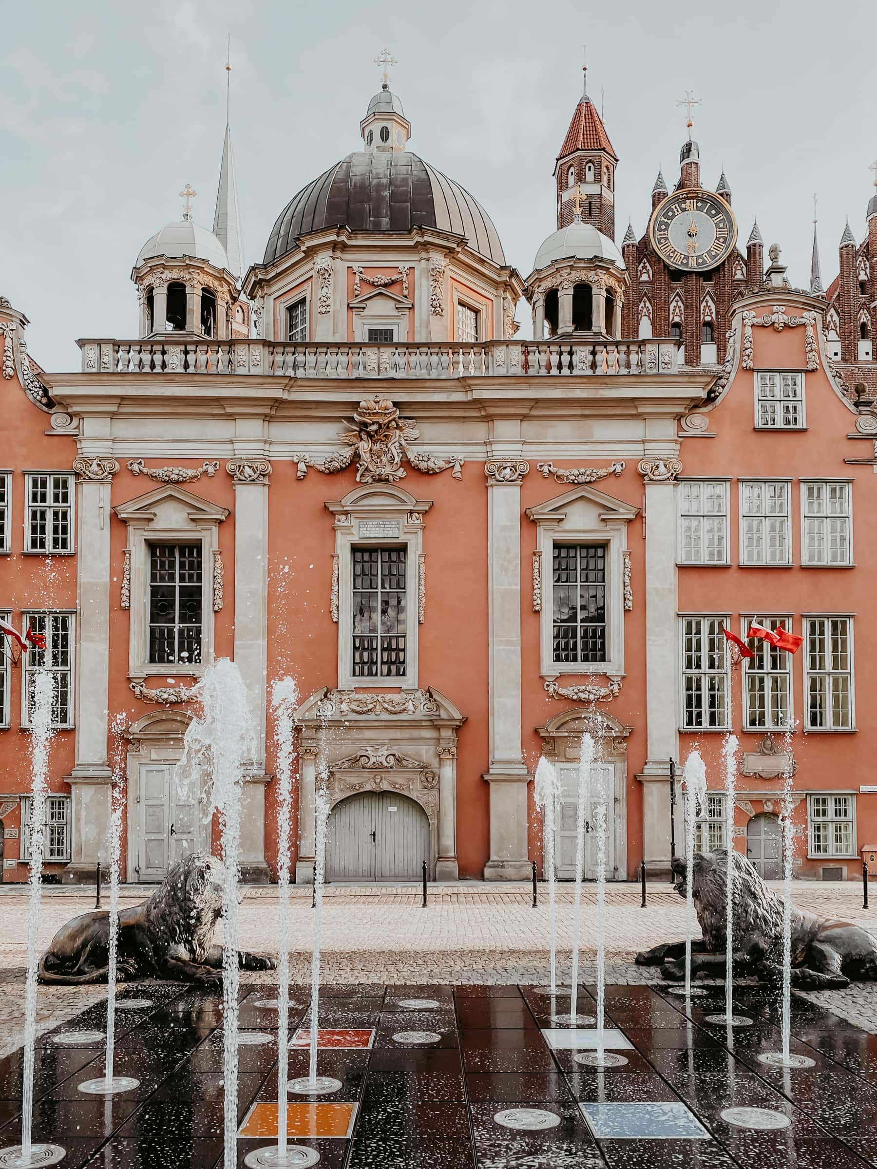 Royal Chapel Gdansk with fountain