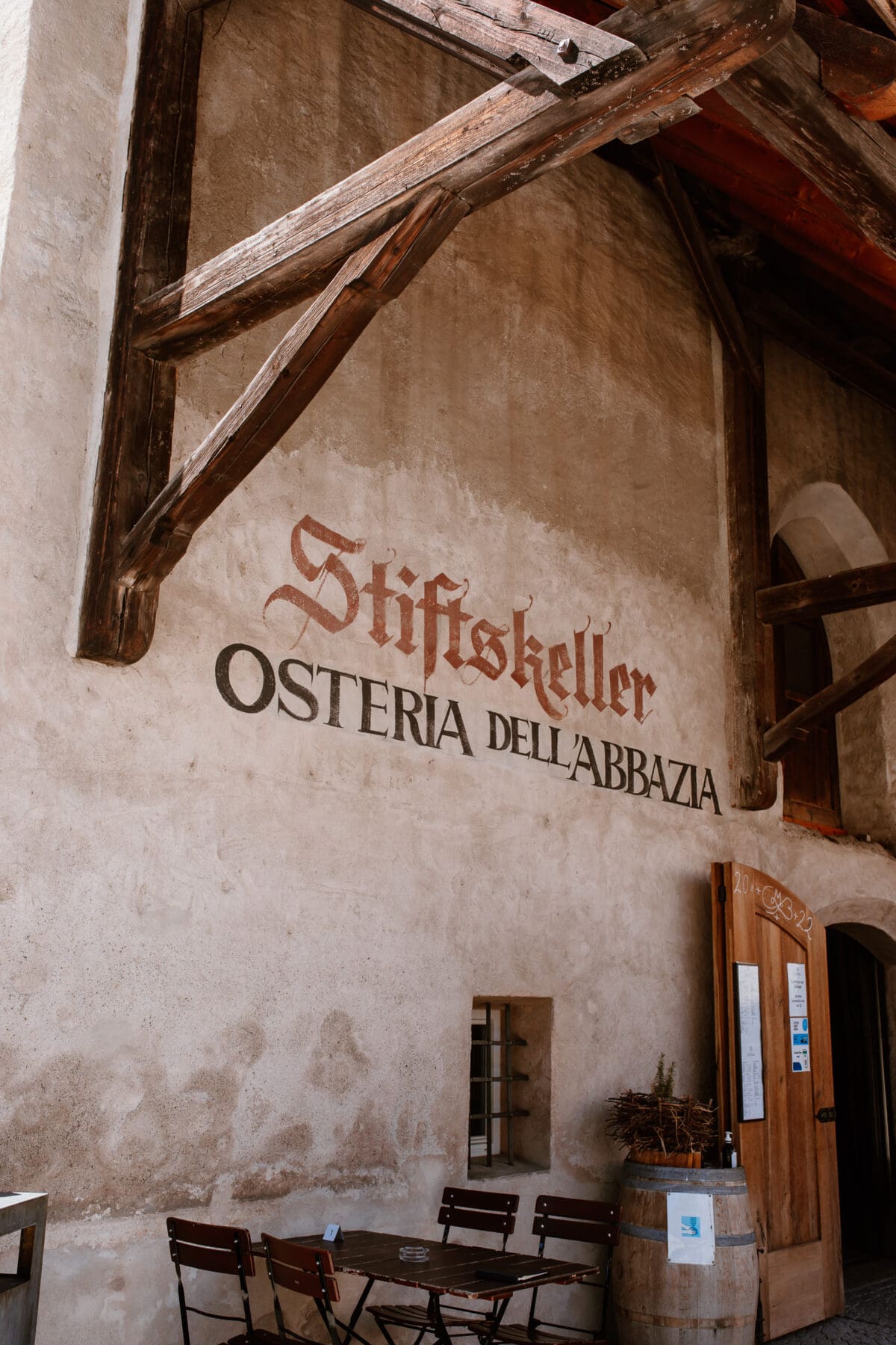 Stiftskeller Kloster Neustift bei Brixen in Südtirol