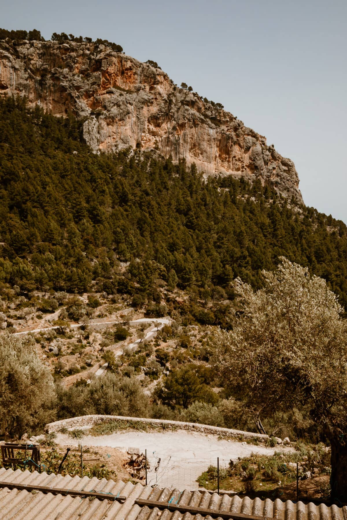 Straße zum Restaurant Es Verger Alaró Mallorca