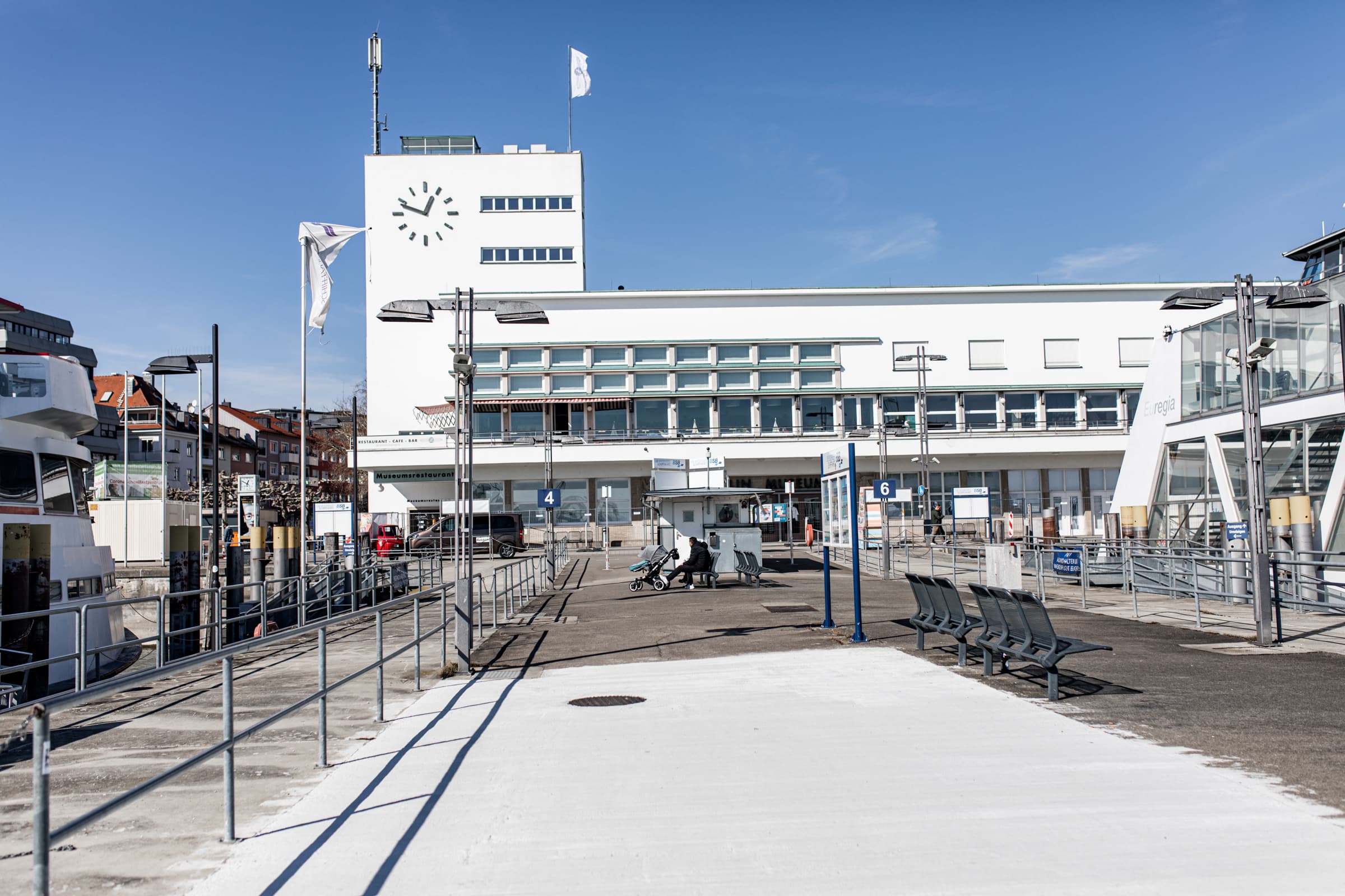 Friedrichshafen Sehenswürdigkeiten Hafen mit Zeppelin-Museum