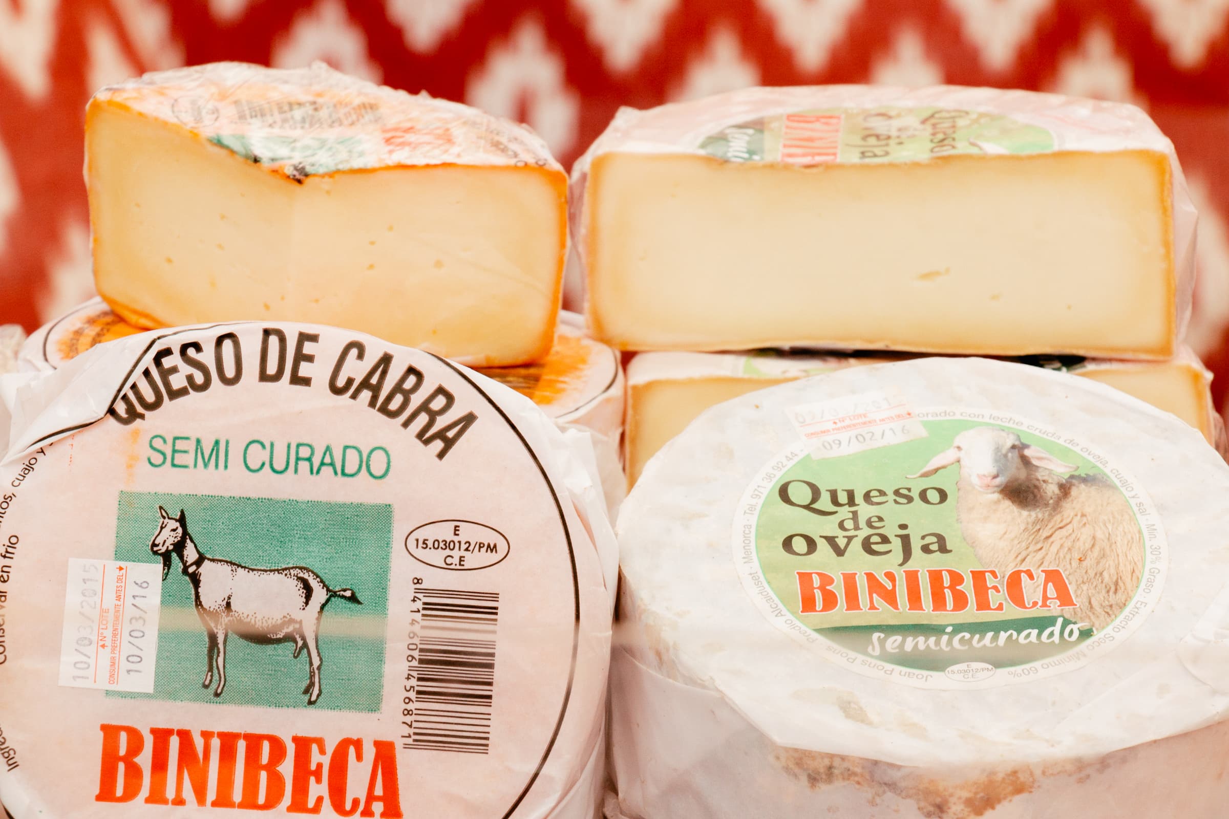 Käse auf Markt in Esporles Mallorca