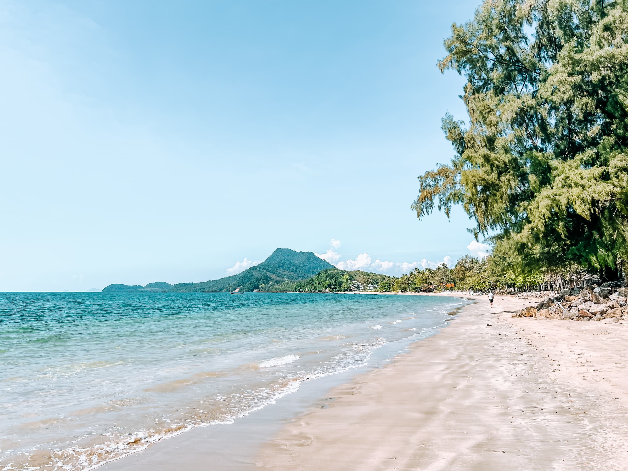Golden Pearl Beach auf Koh Jum
