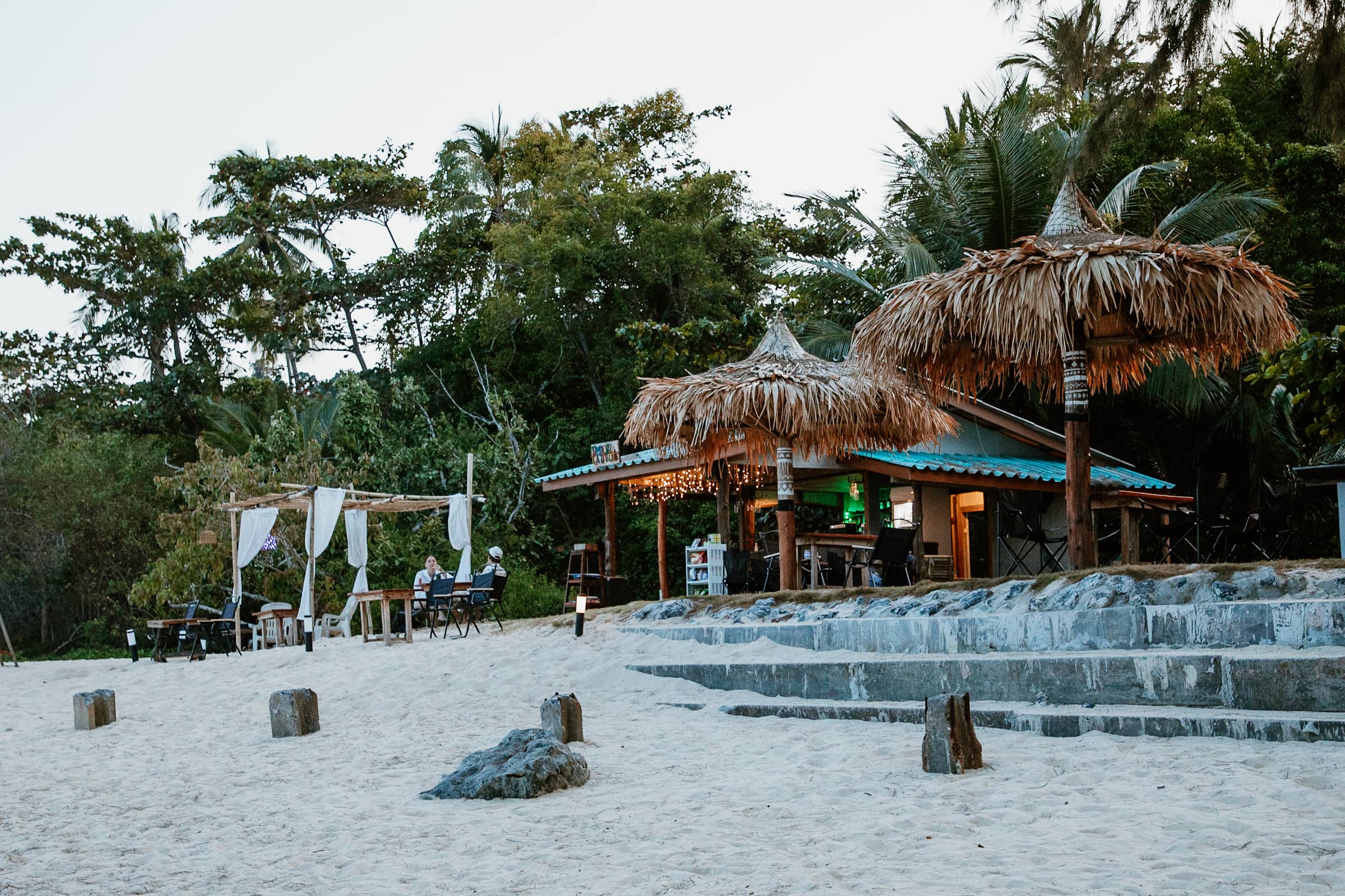 Koh Ngai Beach Bar