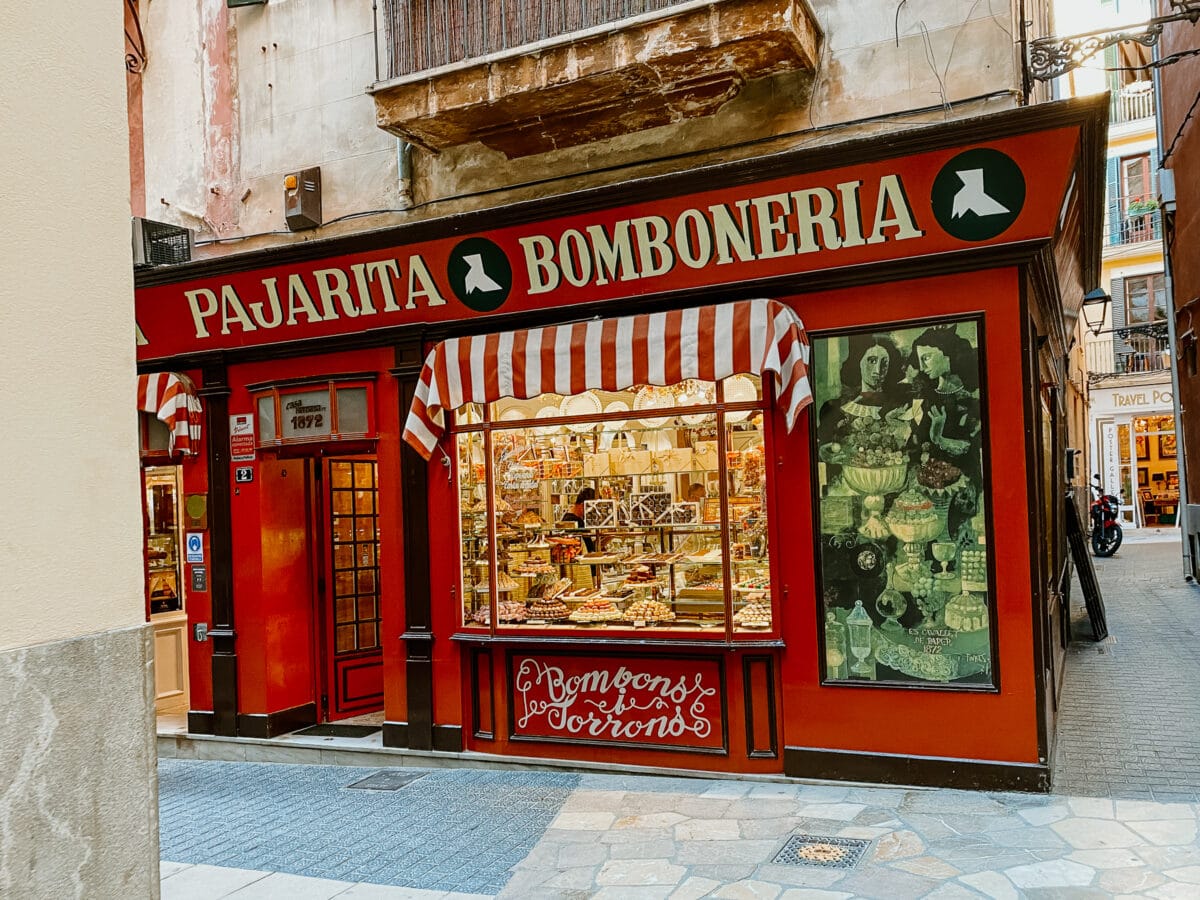 Mallorca Sehenswürdigkeiten Pajarita Bomboneria Süßwarengeschäft in der Altstadt von Palma