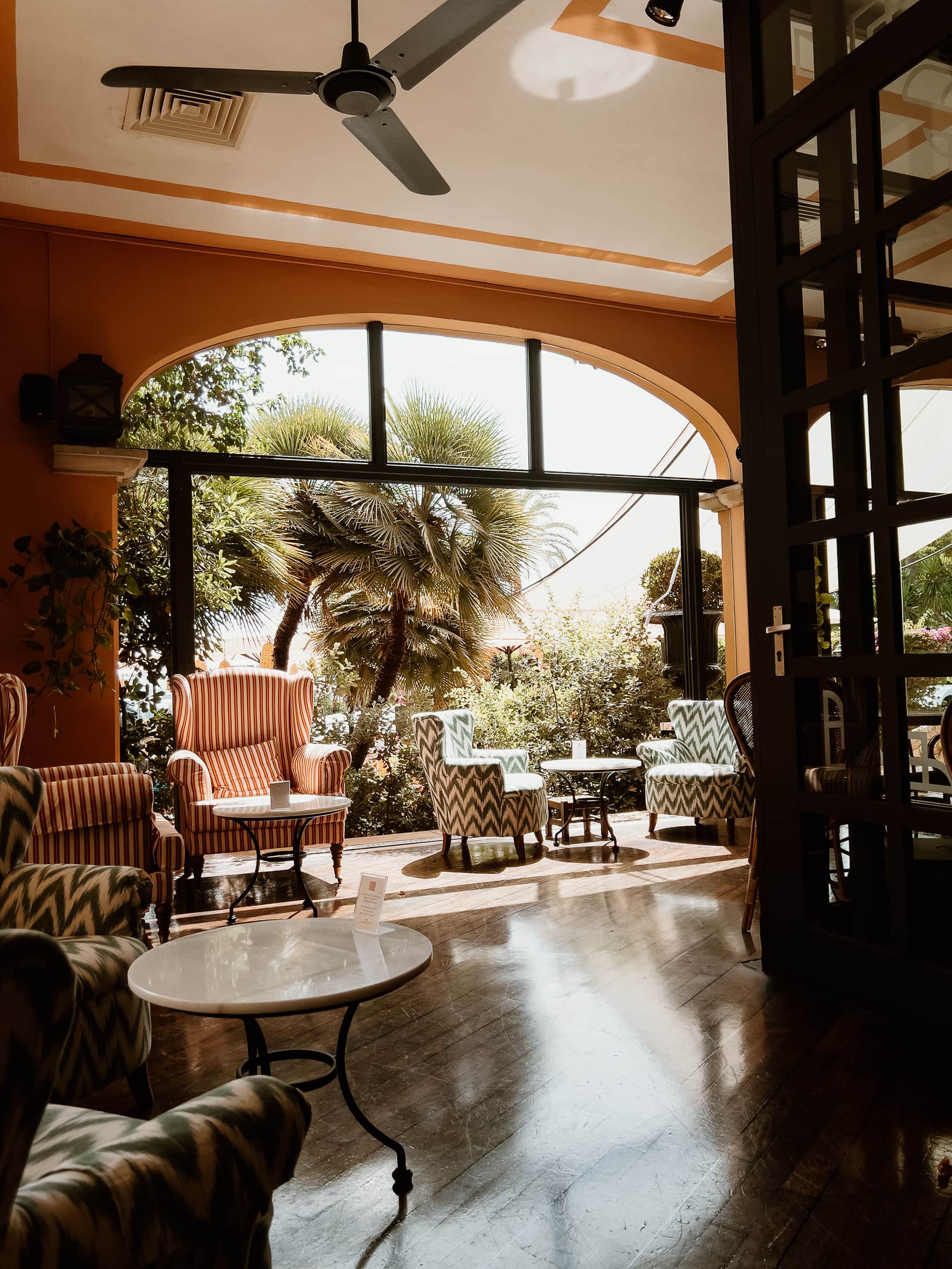 Cappuccino Café in Puerto Portals auf Mallorca