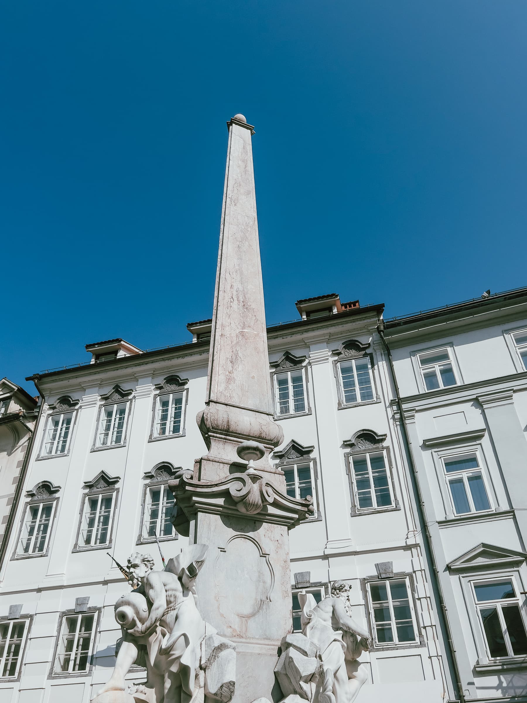Ljubljana Sehenswürdigkeiten Obelisk