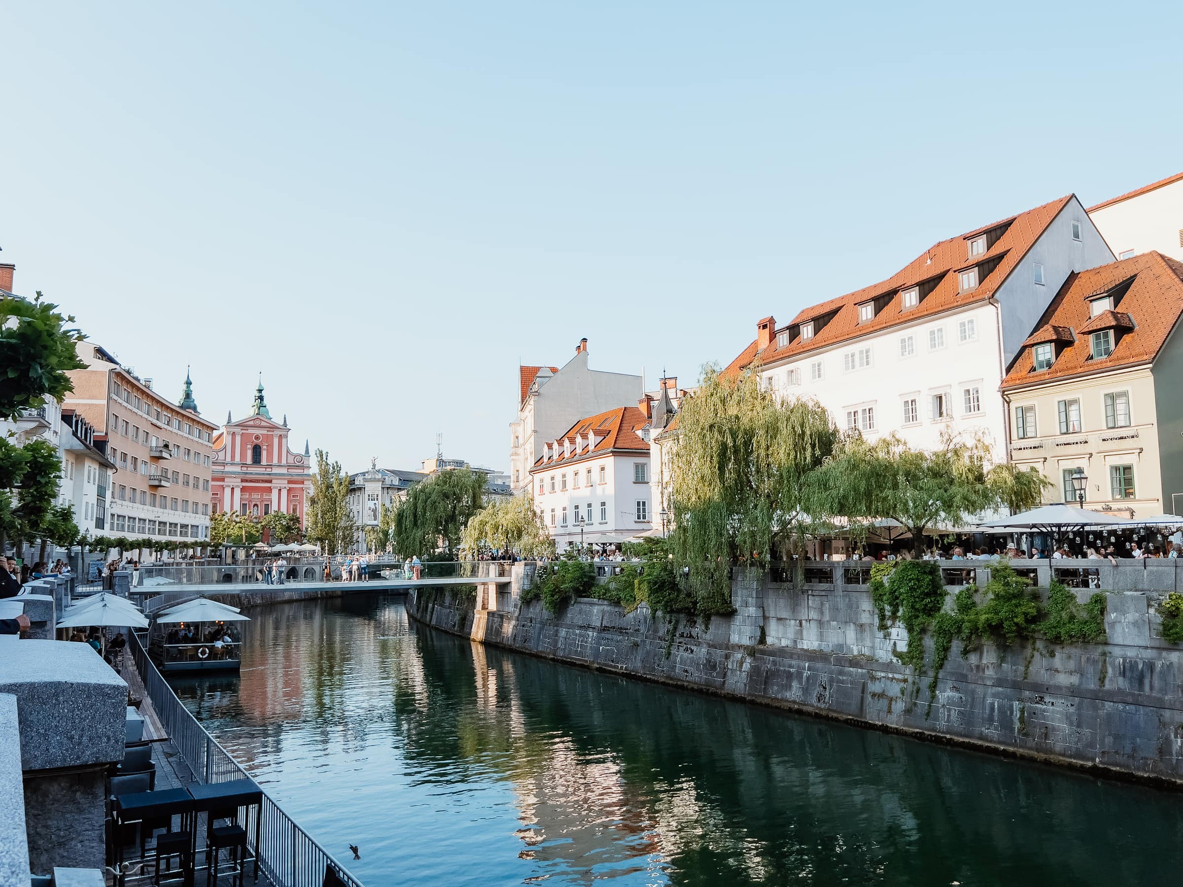 Ljubljana Sehenswürdigkeiten Uferpromenade