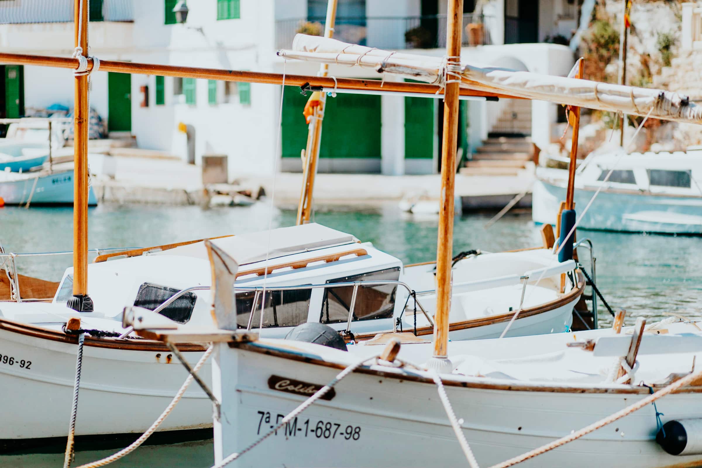 Llauts Boote im Hafen von Cala Figuera Mallorca