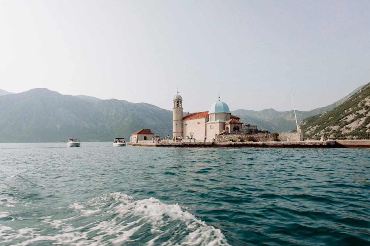 Gospa od Škrpjela vor Perast